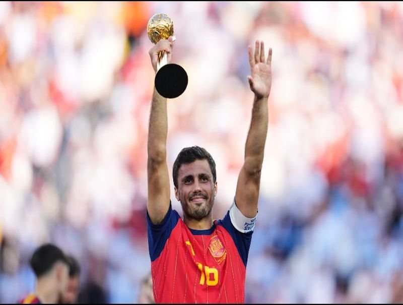 Fichaje estelar: el Barcelona ficha a Rodri Hernández para blindar su mediocampo