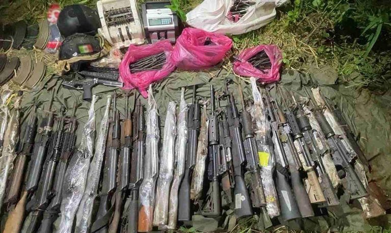 Golpe al narcotráfico en Sinaloa deja ocho detenidos, armamento pesado y un campamento desmantelado