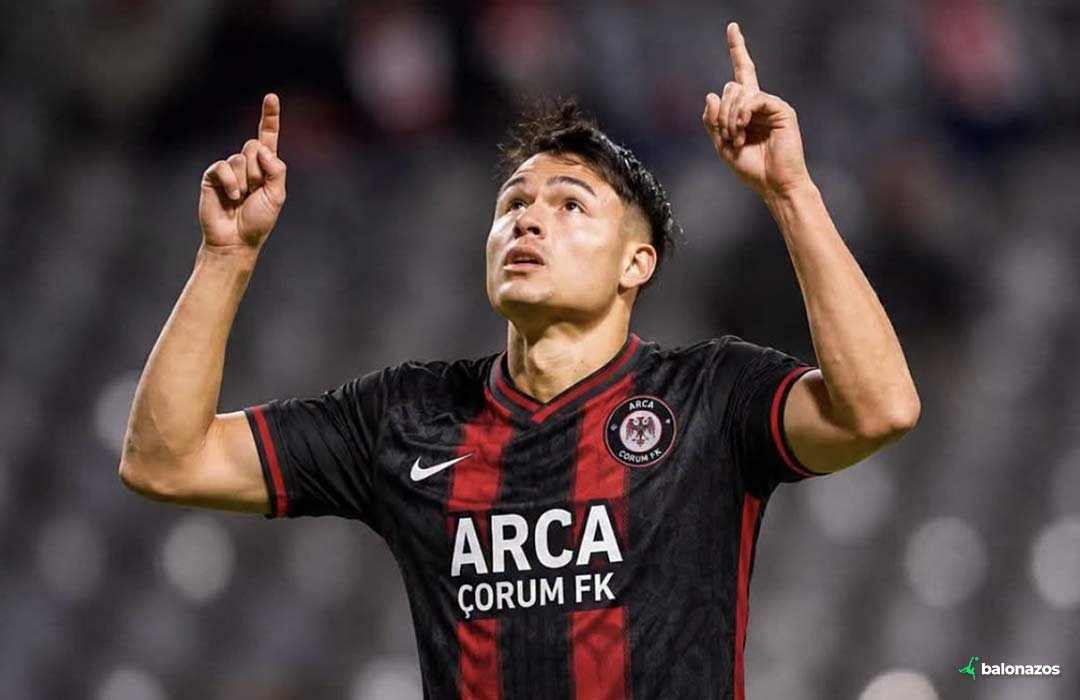 Impactante estreno de Jesús Ramírez en Turquía con anotación frente al gigante Galatasaray