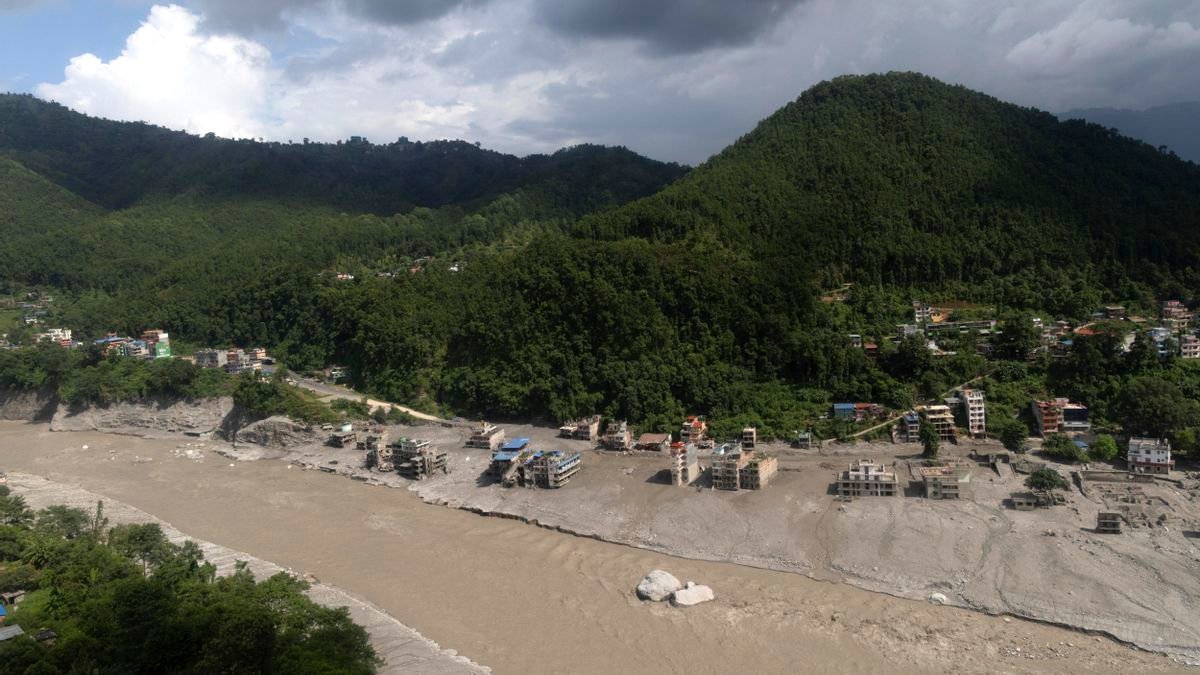 La cifra de muertos por la violenta riada en Nepal asciende a 616 mientras siguen los rescates