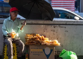 La cruda realidad de la vejez en México: entre la inflación, la pobreza y la falta de seguridad social La cruda realidad de la vejez en México: entre la inflación, la pobreza y la falta de seguridad social