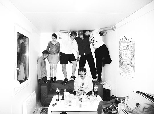 La música de fat dog como el espejo perfecto de una realidad caótica