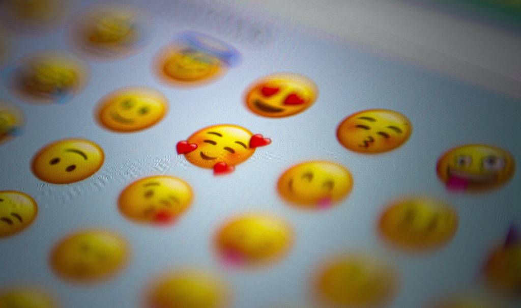 La nueva herramienta de Google que facilita el uso de emojis a personas con dificultades visuales