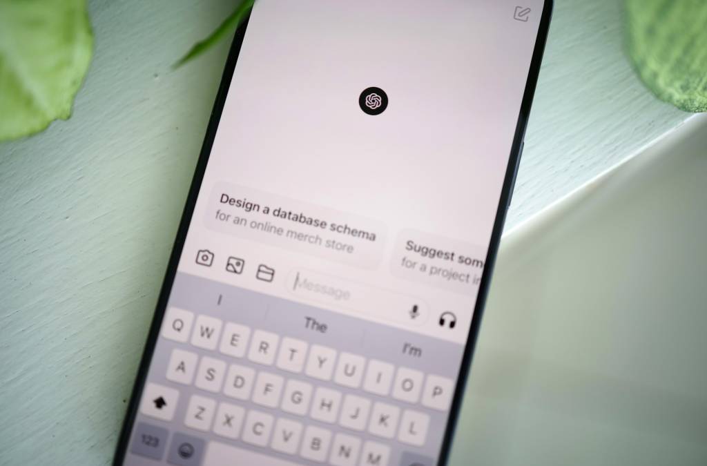 La publicidad llega oficialmente a ChatGPT: esto es lo que verás a partir del próximo lunes en tus conversaciones