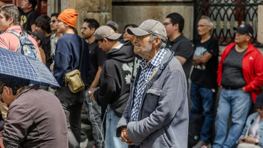 Metrópolis latinoamericanas enfrentan el reto urgente de adaptarse a una población en rápida vejez