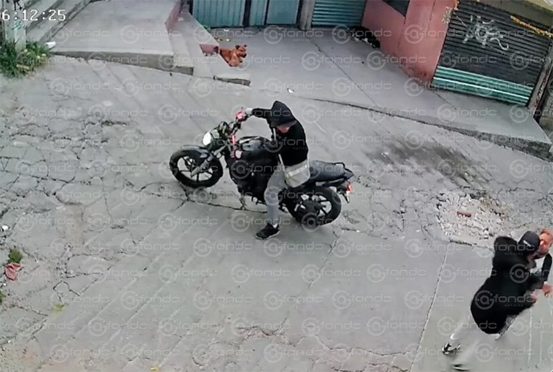 motociclistas armados siembran terror en calles de chimalhuacán y vecinos logran identificarlos