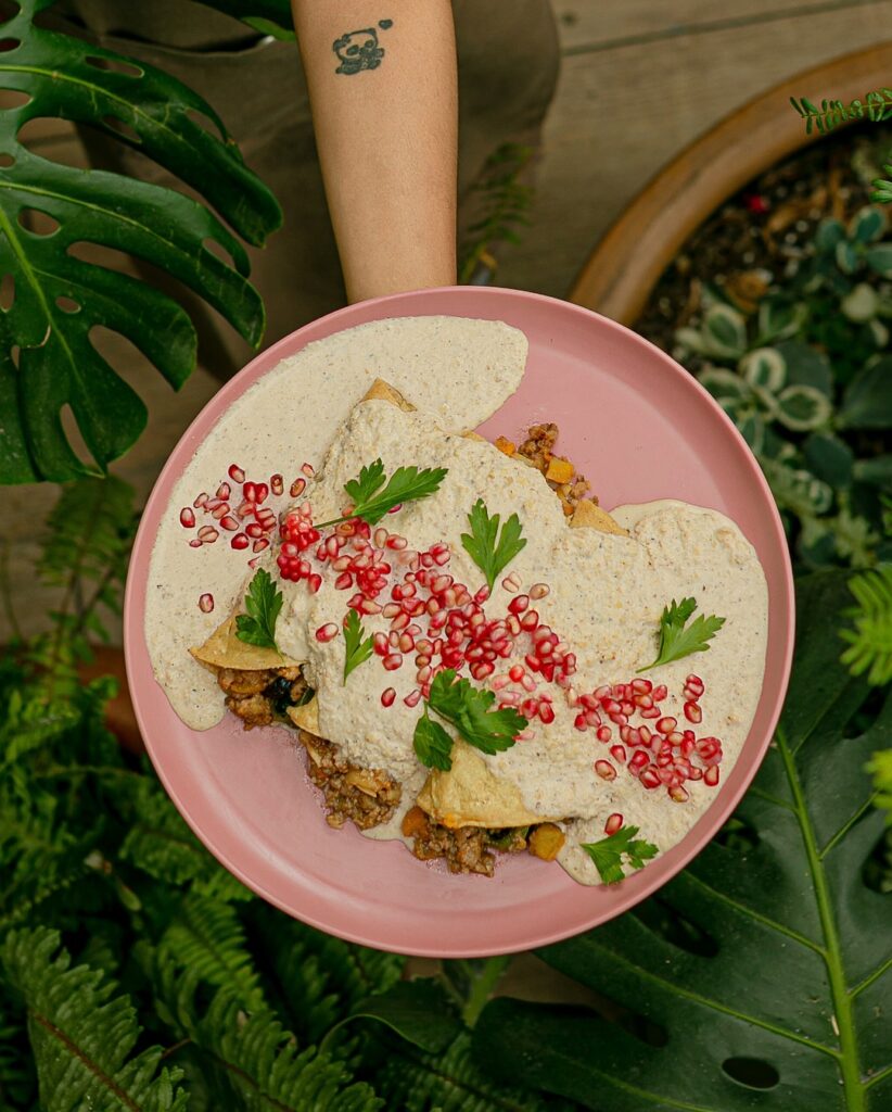Nogada reinventada en la cdmx: ocho propuestas que van desde hamburguesas hasta postres helados