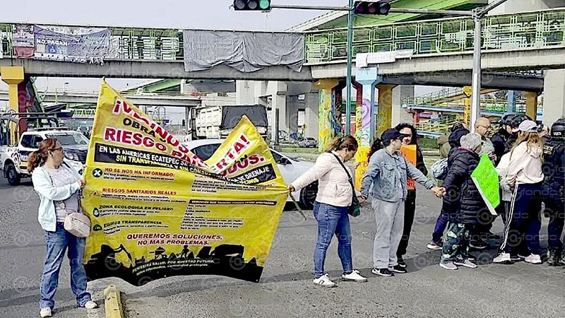 Policía municipal de Ecatepec reprime a adultos mayores que protestaban por trabajos de construcción