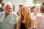 Shakira recorre el Chocó junto a Howard Buffett y compromete fondos millonarios para la educación