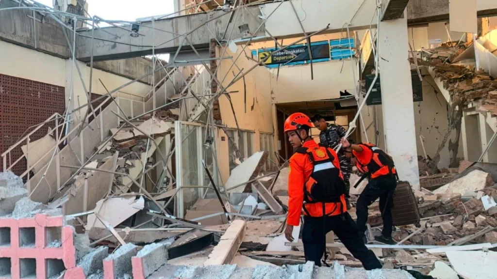 SRE descarta mexicanos afectados por sismo de 7.7 en Indonesia