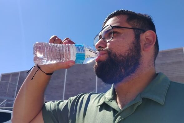 Temperaturas de hasta 41 grados y fuertes rachas de viento azotan a la entidad