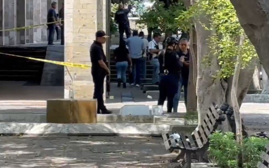 Tragedia en centro comercial: asesinan a elemento de seguridad durante violento atraco a joyería