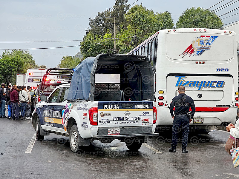 Tragedia en Ecatepec: operador de transporte público atropella mortalmente a mototaxista y lesiona a su hija