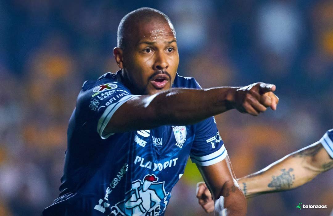 A sus 36 años, Salomón Rondón comanda la tabla de goleadores de la Liga MX con el Pachuca