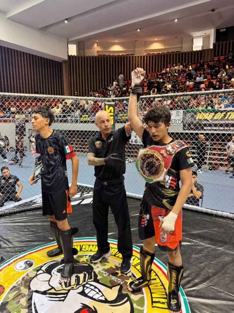 Árbitro chihuahuense brilla en el campeonato internacional de artes marciales war of the warriors 2026