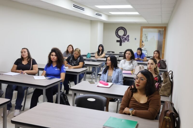 Arrancan actividades académicas de la Licenciatura en Derecho en la Universidad de las Mujeres