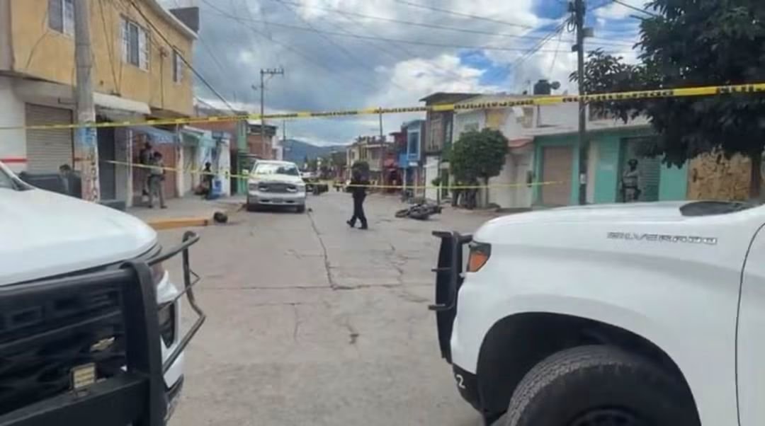 Ataque armado deja un muerto y frustra la huida de los agresores tras fuerte choque