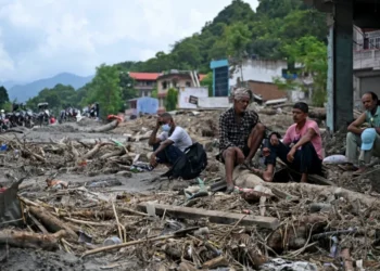 Aumenta la cifra de fallecidos y desaparecidos tras trágica avalancha en la frontera entre Nepal y Tíbet