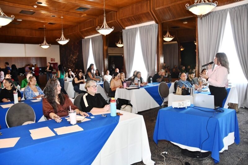 Cientos de familias se suman a la estrategia estatal de acompañamiento escolar para estudiantes con necesidades especiales