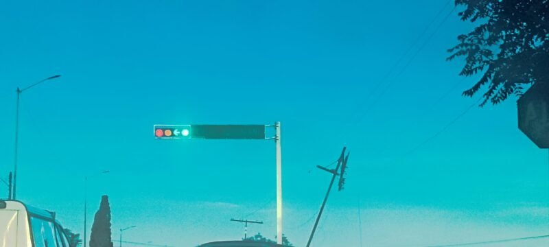 Colapso vial en la vialidad CHP tras cumplirse tres días de fallas en semáforo principal