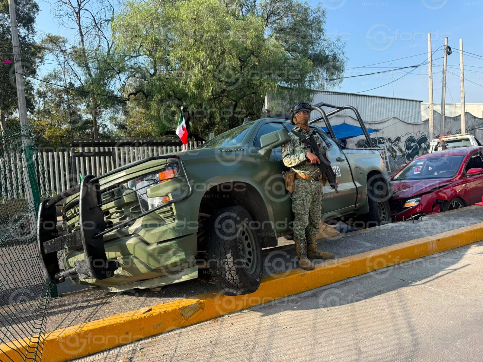 Colisión de vehículo militar causa intensa afectación vial en cruce estratégico de la capital
