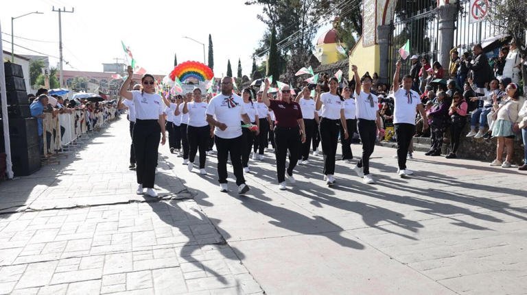 Con desfile cívico-militar multitudinario y saldo blanco, concluyen los festejos patrios en el municipio de Tecámac