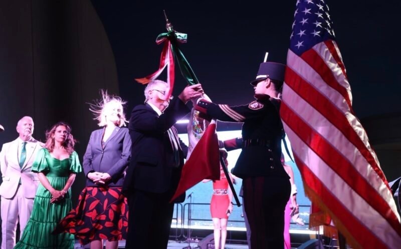 Con fervor patrio y lazos de hermandad, conmemoran el inicio de la independencia en la región fronteriza