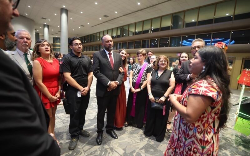 Consulado de México en El Paso conmemora la Independencia con muestra de pueblos originarios