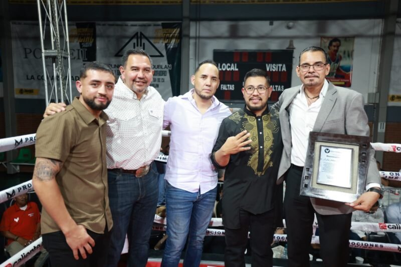 Cruz Pérez Cuéllar destaca el potencial de los jóvenes boxeadores en Nuevo Casas Grandes