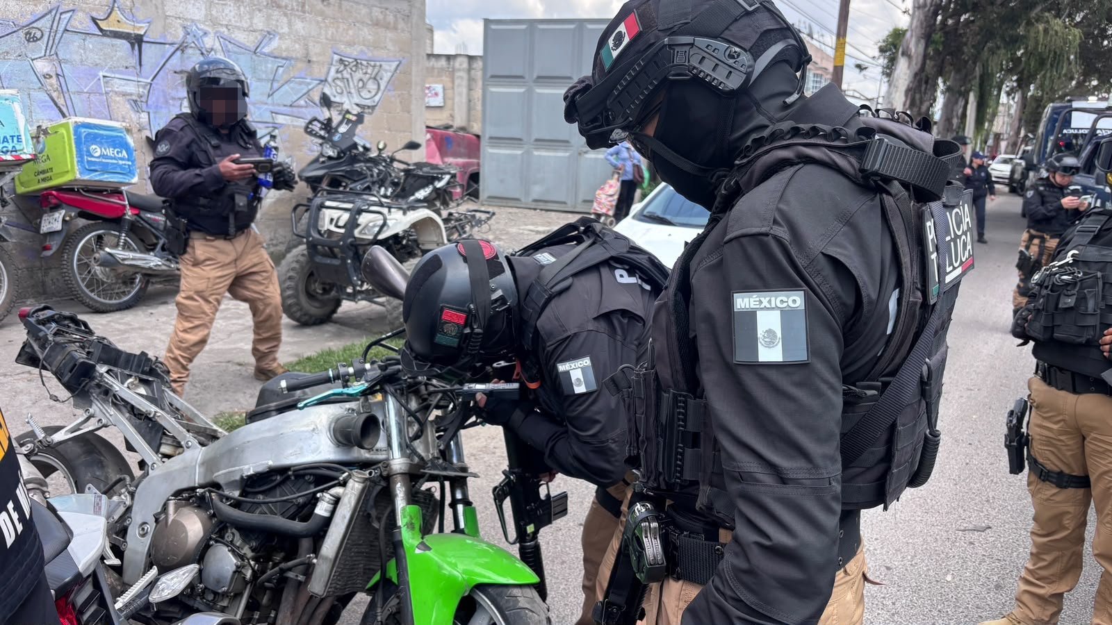 Diez detenidos y motocicletas aseguradas deja operativo interinstitucional contra el robo vehicular en Toluca