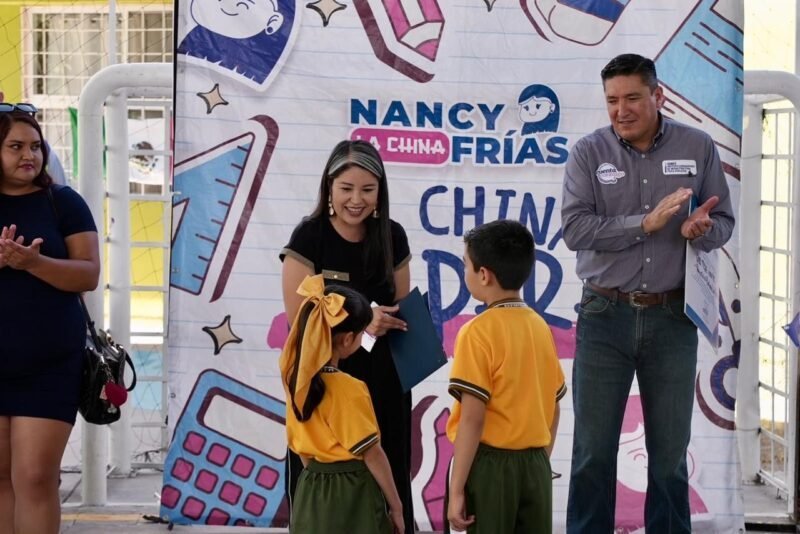 Dotan de equipamiento escolar y material deportivo a planteles educativos en Chihuahua