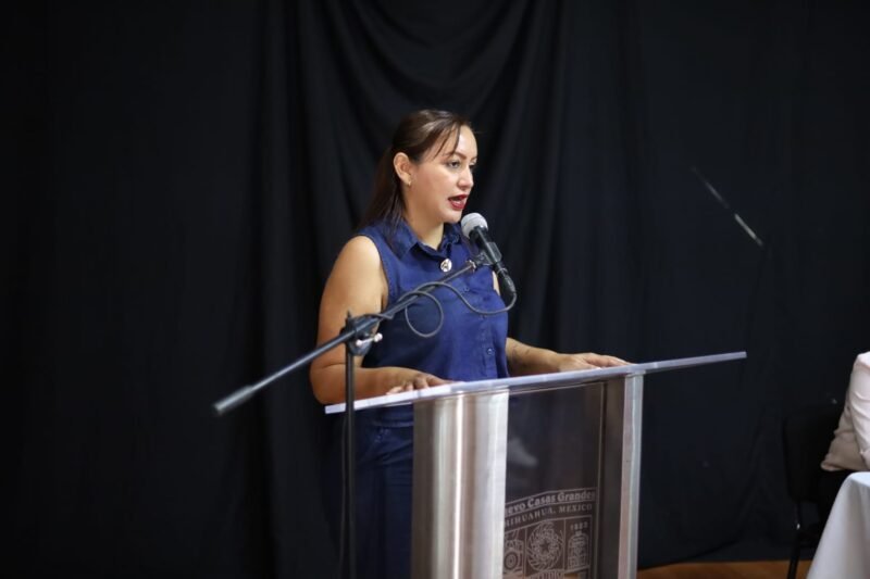 Edith Escárcega encabeza quinta jornada de entrega de apoyos escolares en Nuevo Casas Grandes