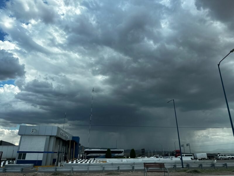 Emiten alerta en Chihuahua por pronóstico de lluvias intensas, tormentas eléctricas y caída de granizo