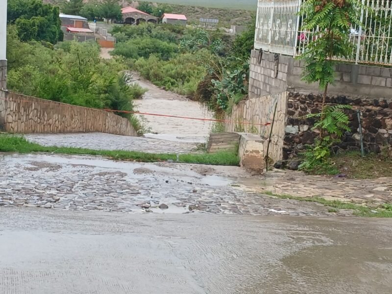 Emiten alerta en Chihuahua por pronóstico de precipitaciones intensas, ráfagas de viento y actividad eléctrica