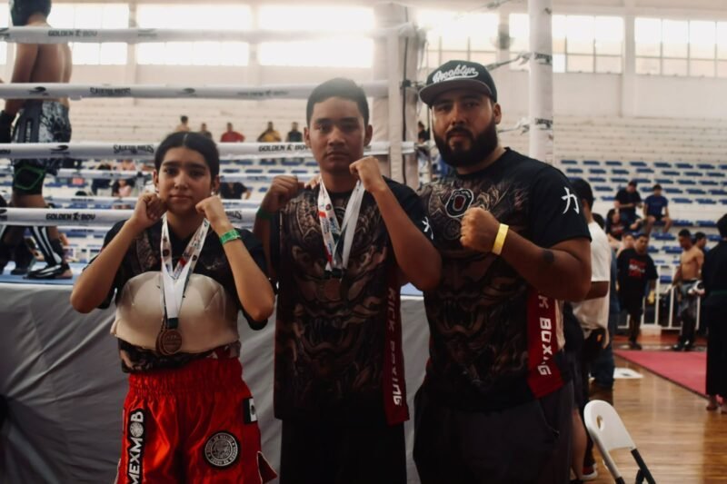 Escuela Koas Samoa brilla en el campeonato estatal de artes marciales con cosecha de seis medallas
