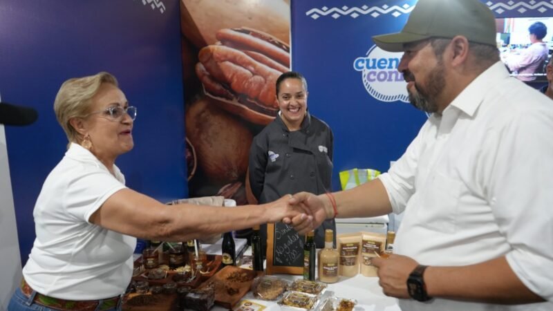 Gobierno estatal refrenda su apoyo al sector nogalero de Chihuahua durante el tradicional evento en Delicias