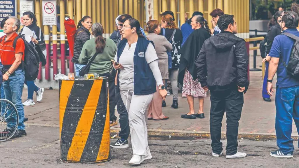Investigan brote de salmonelosis que afectó a más de cien médicos en el Hospital General de México