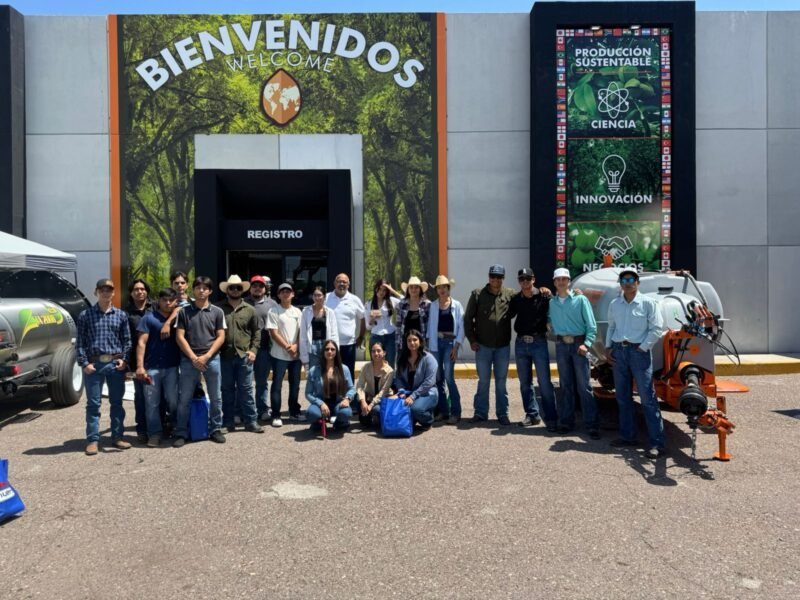 Jóvenes de la UTCam exploran los avances tecnológicos y de innovación en el sector nogalero de Chihuahua