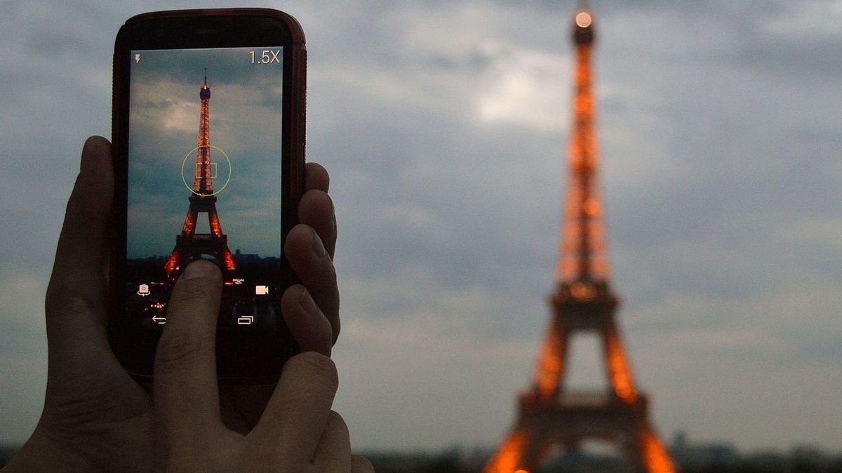 La Torre Eiffel cierra sus puertas por una protesta del personal tras un episodio de discriminación machista