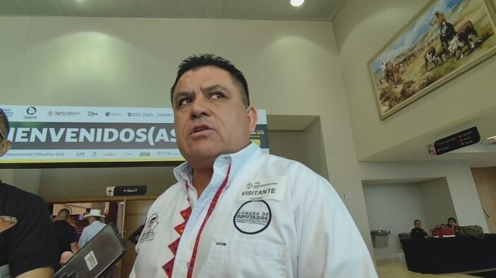 Líder priista en Chihuahua advierte que rechazar el frente opositor beneficia directamente a Morena