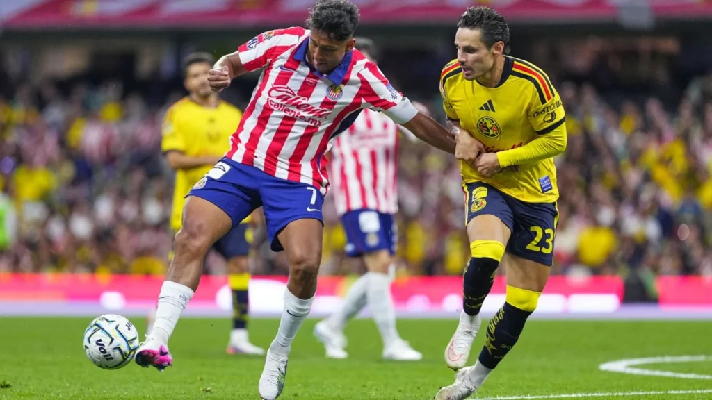 Miguel Borja rescata al América con un doblete y sella el empate 2-2 frente a Chivas