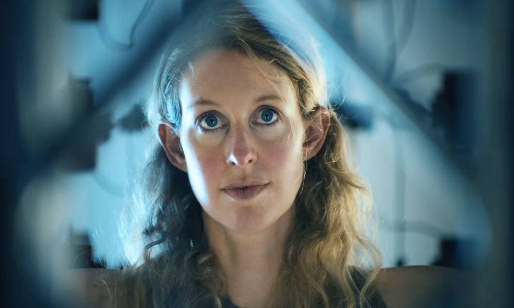 Mira el nuevo tráiler de ‘You can see everything’, el perturbador documental de Elizabeth Holmes: «No tengo nada que esconder»
