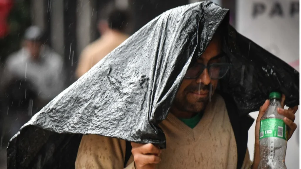 Pronóstico del clima para hoy: ondas tropicales y monzón mexicano provocarán lluvias intensas y calor extremo