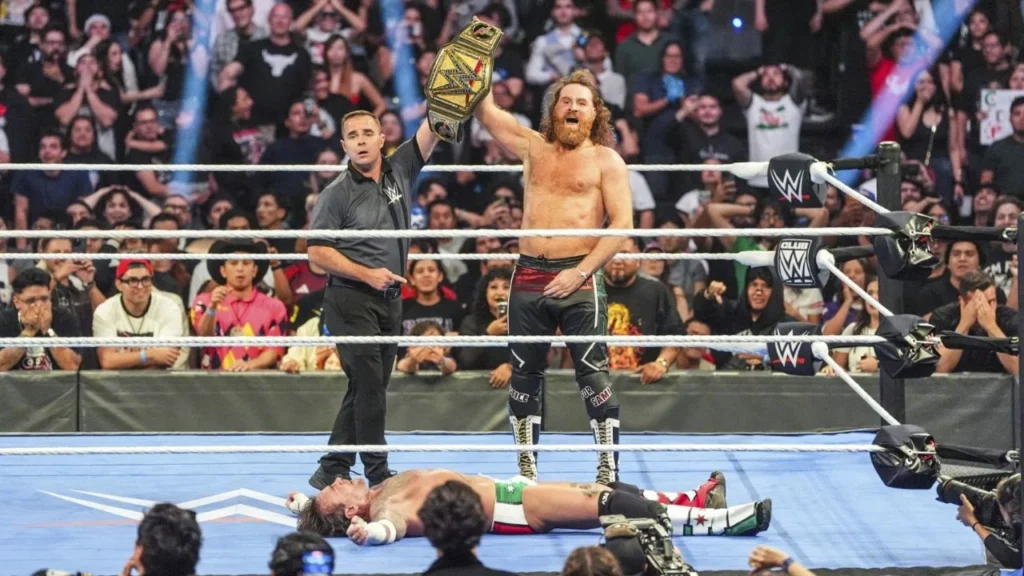 Sami Zayn sorprende a México y le quita el título a CM Punk en la Arena CDMX