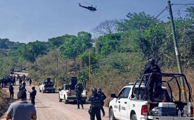 Tensión en Guerrero tras la retención de casi una treintena de agentes de seguridad en Quechultenango