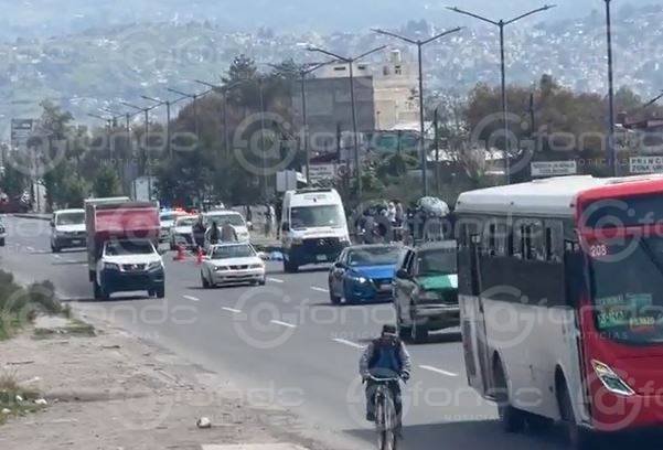 Trágico atropellamiento en la vía Toluca-Naucalpan deja un peatón sin vida a pocos metros de un puente