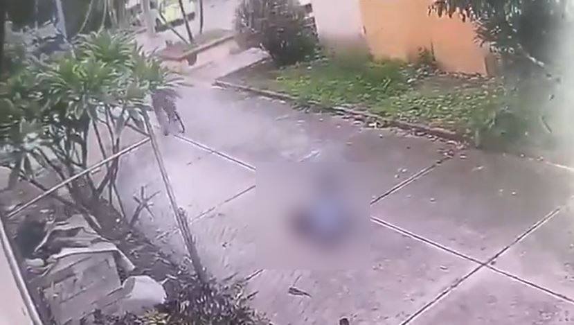 Violento asalto a una adulta mayor en Jalisco queda registrado en una grabación