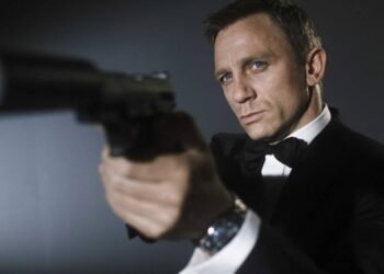 Vuelve a la gran pantalla Casino Royale para conmemorar dos décadas del 007 interpretado por Daniel Craig