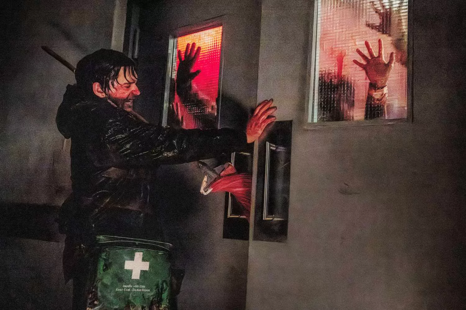 Zach Cregger reinventa Resident Evil en la gran pantalla con un enfoque profundamente aterrador