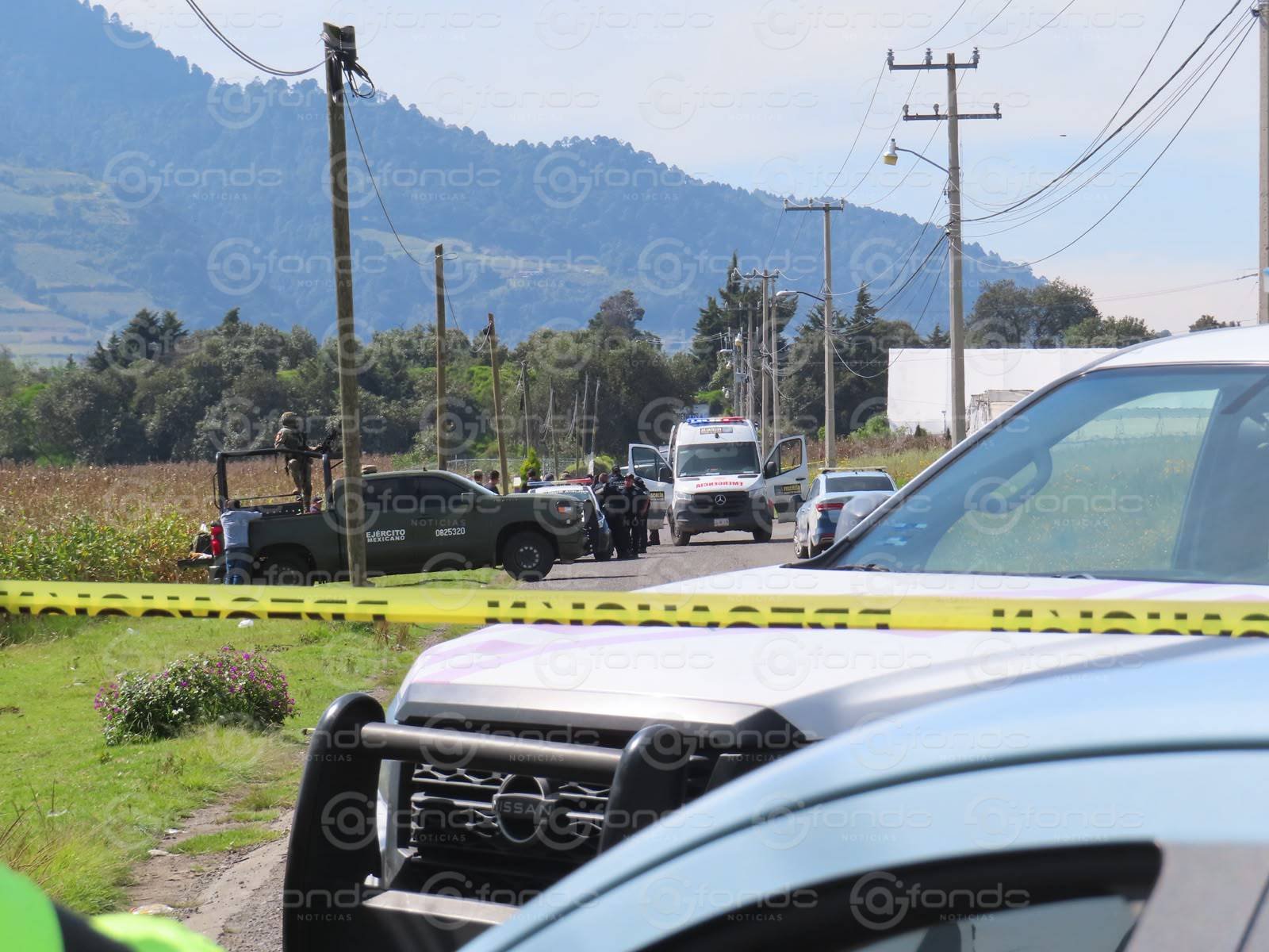 Abandonan cadáver envuelto en cobijas y con evidentes signos de violencia en vialidad mexiquense